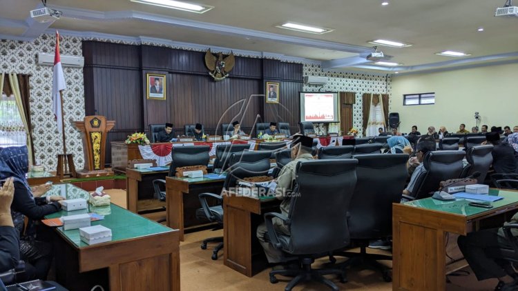 DPRD Trenggalek Gelar Rapat Paripurna Penyampaian Hasil Telaah LKPJ Bupati Akhir TA 2022