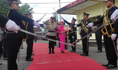 Kapolres Bondowoso Resmi Berganti, AKBP Bimo Ariyanto Gantikan AKBP Wimboko, Ini Pesan Keduanya