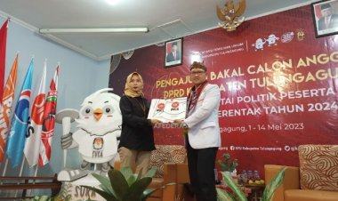 Berkas Dinyatakan Lengkap, DPD Partai Keadilan Sejahtera Daftarkan Bacaleg ke KPU Tulungagung