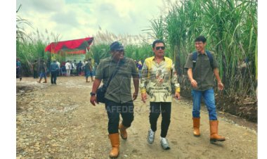 Wakil Ketua DPRD Banyuwangi :  Panen Tebu PTPN XII Masyarakat Wajib Diberdayakan