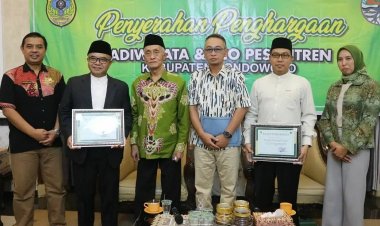 Hebat! Bupati Bondowoso Serahkan Piagam Penghargaan 4 Sekolah Adiwiyata dan 2 Eco Pesantren
