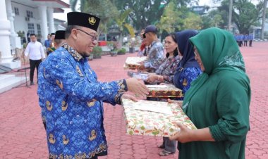 Sekda Asahan Lepas ASN yang Purnabakti