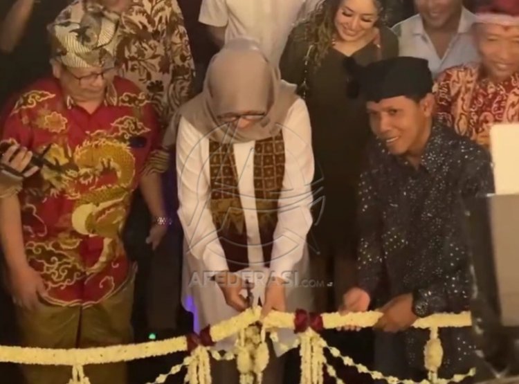 Para Seniman Berkumpul di Pameran Karya Seni Artos Nusantara Banyuwangi