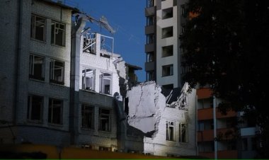 Serangan Maut Rudal Rusia Hantam Kyiv