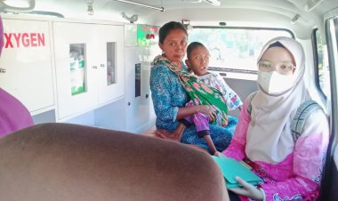 Remaja Gizi Buruk Lumpuh 15 Tahun Dirujuk ke RSUD Bondowoso, Dinkes Klaim Sudah Peduli