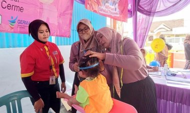 Seru! Begini Asyiknya Posyandu Cegah Stunting di Toko Ritel Gresik