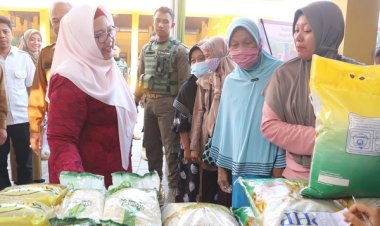 Gerakan Pangan Murah Pemkab Gresik Jelang Idul Adha Diserbu Emak-Emak