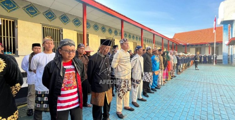 Peringati Hari Lahir Pancasila, Rutan Situbondo Berbalut Baju Adat Nusantara