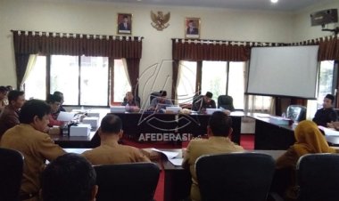 Rapat Pembahasan LPJ APBD TA 2022, Komisi III DPRD Trenggalek Bersama OPD Mitra di Skors