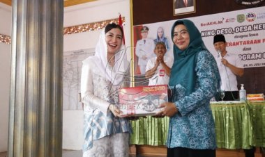 Novita Hardini Launching Dapur Cinta