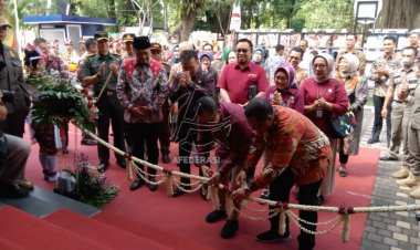 Bupati Tulungagung bersama Menteri PANRB Resmikan MPP