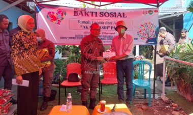 Hari Adhyaksa, Kejari Kabupaten Kediri Adakan Baksos di Rumah Lansia Kongang Pare