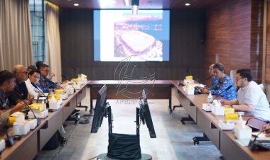 Bupati Kediri Pastikan Pembangunan Stadion Berstandar FiFA Termasuk Soal Rumput