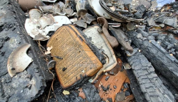 Lampu Emergency Meledak, Rumah Warga Ngunut Terbakar