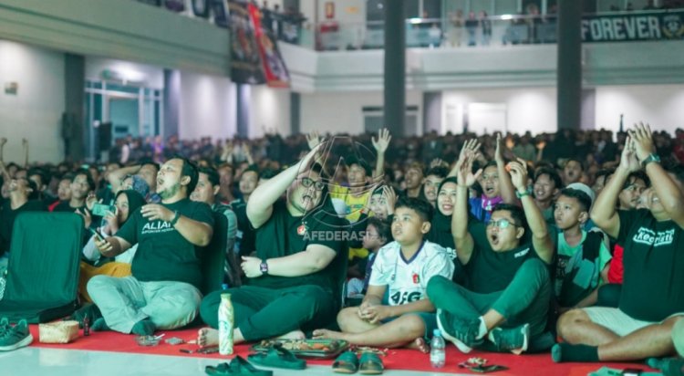 Tak Bisa Nribun, Mas Dhito Gelar Nobar Bareng Persik Mania