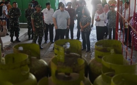 Datangi Agen dan Pangkalan, Mas Dhito Larang Peternak Gunakan Elpiji Melon