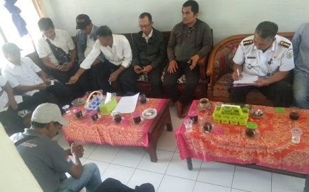 Buntut Berseteru, 6 Perangkat Desa di Bondowoso Terima Gaji Separo