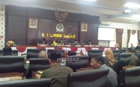 DPRD Trenggalek Gelar Rapat Paripurna, Penyampaian Pandangan Umum Fraksi-Fraksi