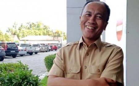 Maju Nyaleg Lewat NasDem, Bupati Lombok Barat Fauzan Khalid Resmi Diberhentikan dari Jabatannya