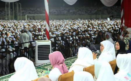 Tabligh Akbar Habib Umar, Gubernur Khofifah Minta Didoakan Masyarakat Jatim Guyub Rukun Bahagia Sejahtera