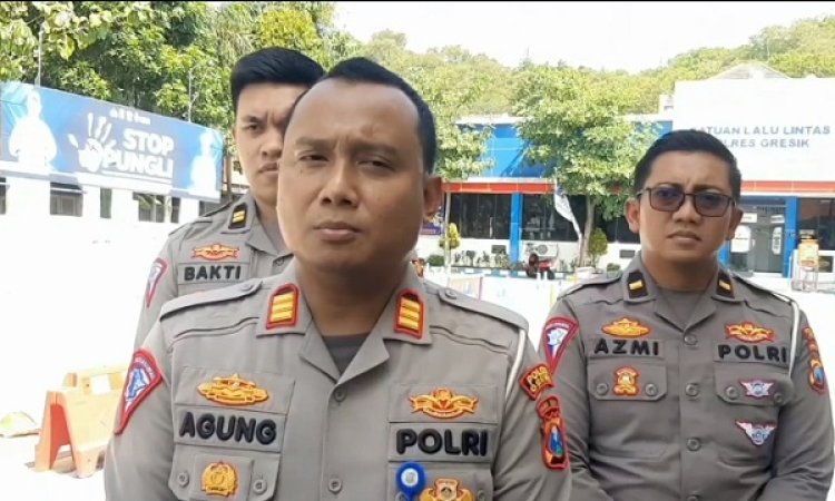 Video Viral Emak-Emak Protes Anak Gagal Ujian SIM C Berkembang, Kasatlantas Polres Gresik Beri Penjelasan