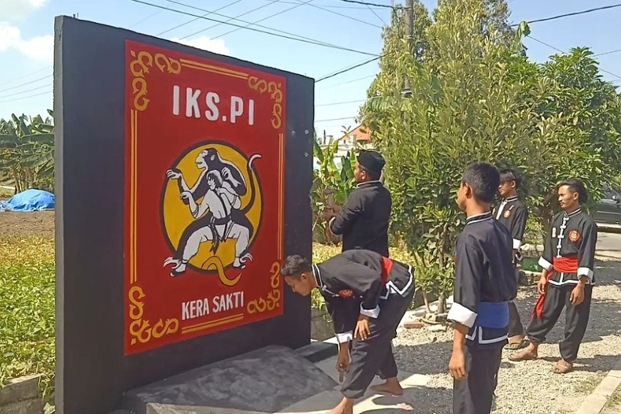 Dinilai  Picu Konflik, Tugu Kera Sakti  Dibongkar Sendiri