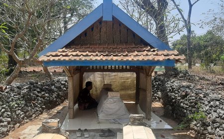 Pernah Diziarahi Gus Dur, Makam Keramat Mbah Ajeg di Desa Lasem Bakal Jadi Wisata  Religi