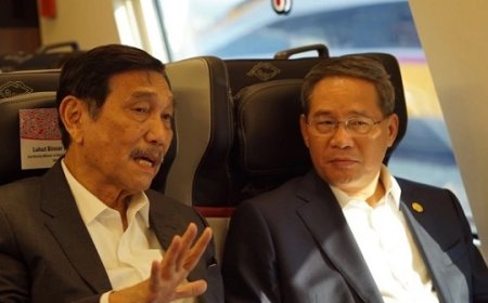 Begini Perasaan PM China Setelah Coba Kereta Cepat Jakarta-Bandung Bareng Luhut