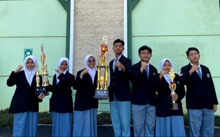 Tim Riset MAN 1 Kudus Juara Umum Mechanical Fair UGM 2023