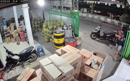 Aksis Pencurian Karung Beras di Situbondo Terekam CCTV