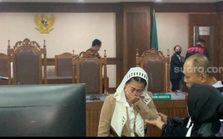 Tangis Hasnaeni 'Wanita Emas' Pecah Usai Divonis 5 Tahun Penjara Gegara Korupsi