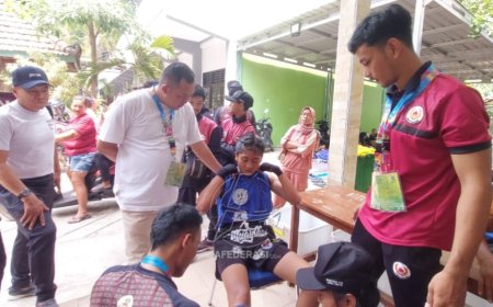 Final Lawan Atlet Pon, Muay Thai Kabupaten Kediri Sumbang Medali Perak