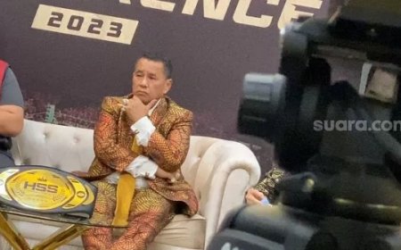 Profil Hotman Paris, Pengacara yang Habiskan Rp 5 Miliar Untuk Pesta Pernikahan Anaknya