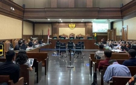 Terungkap! Grup Judi 'Salju' Para Tersangka Kasus BTS Kominfo