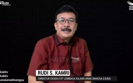 Siang Ini, Relawan Prabowo Polisikan Rudi S Kamri Buntut Isu Tampar-Cekik Wamen