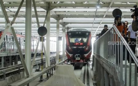 Naik LRT Jabodebek Kini Bisa Bayar Pakai JakCard