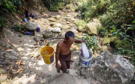 Dilanda Kekeringan, Warga Karawang Beli Air Bersih dengan Harga yang Mahal