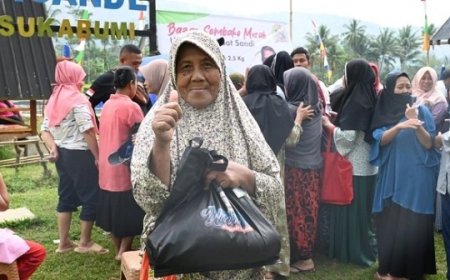Harga Beras Naik, Relawan Sandi Uno Hadirkan Sembako Murah untuk Kaum Jompo dan Masyarakat Kabupaten Sukabumi