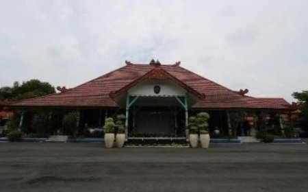 Misteri Ular Masuk Pendopo, Pemimpin Lebih Baik Hindari Satrio Wirang