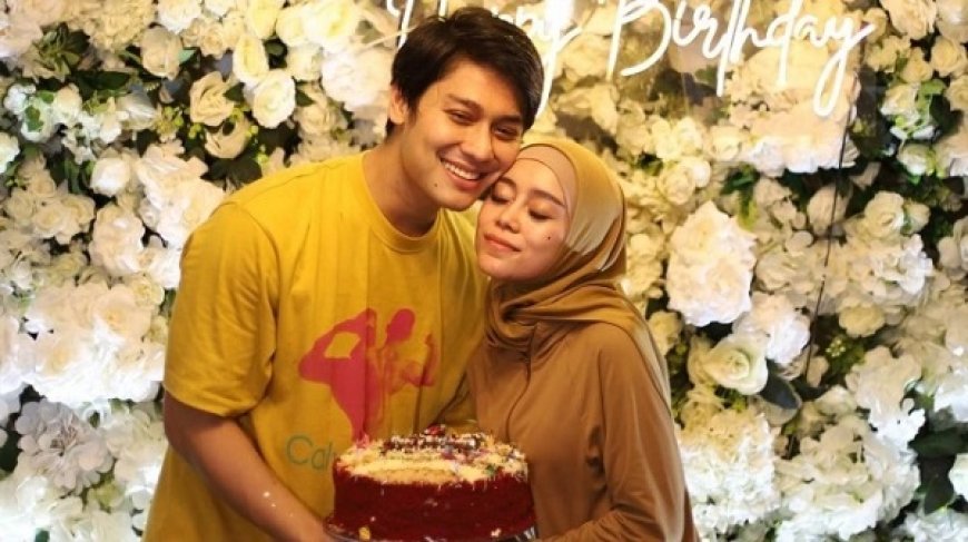 Tampil Anggun di Acara Tujuh Bulanan Aurel Hermansyah, Lesti Kejora Tenteng Tas Branded Seharga Rumah di Kabupaten!