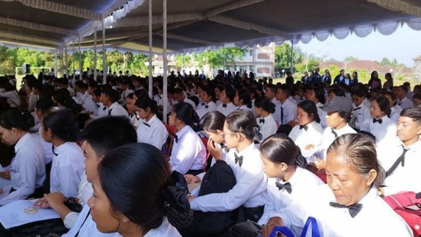 964 Mahasiswa Ikut Masayu, Rektor UHN: Ilmu Datangkan Kebijaksanaan