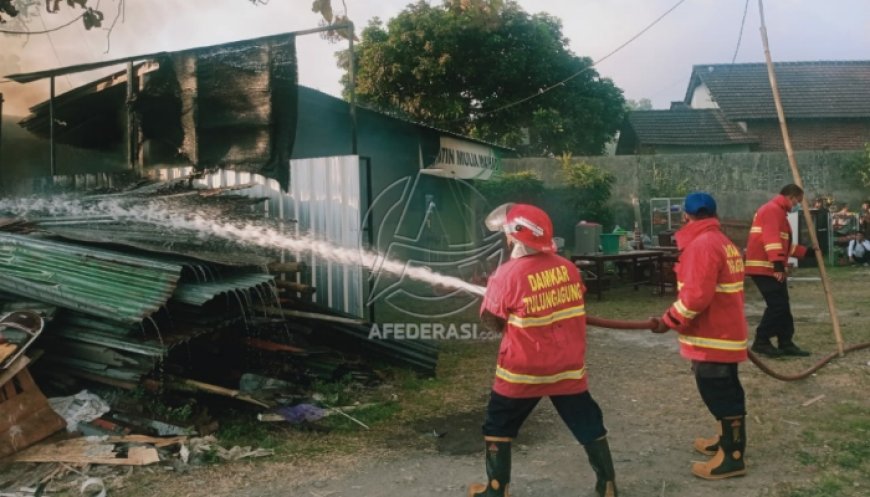Kantin UIN SATU Tulungagung Kembali Terbakar, Diduga Ini Penyebabnya