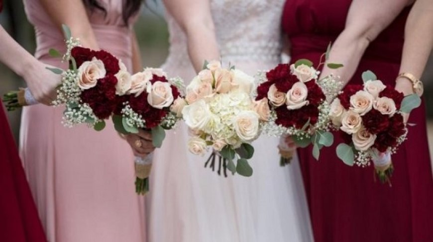Viral Bridesmad Malah Beri Kejutan Ultah Untuk Teman Lain Saat Resepsi, Netizen Geregetan: Norak, Ngerusak Acara