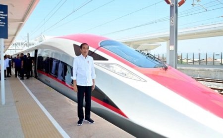 Presiden Jokowi Resmikan Kereta Cepat Whoosh: Siap Naik Bersama Wartawan