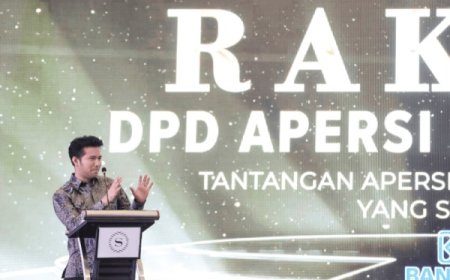 Plt Gubernur Jawa Timur Soroti Pentingnya Digitalisasi Birokrasi dalam Percepatan Perijinan