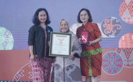 Pemecahan Rekor MURI pada Hari Batik Nasional 2023: 125 Pembatik Serentak Membuat Motif Terbanyak
