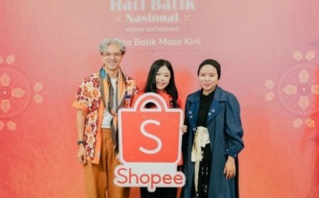 Perancang Busana Didiet Maulana: Batik Indonesia Memasuki Pasar Global Melalui Shopee