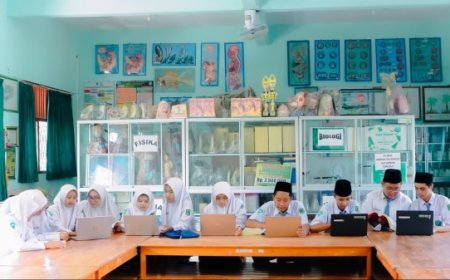 Madrasah Aliyah MA Riyadl: Mahir Mengukir Prestasi dalam Karya Ilmiah Remaja