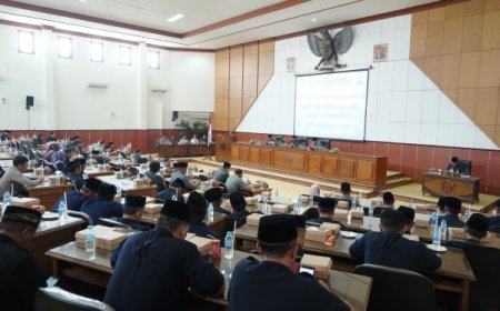 Lima Fraksi DPRD Madiun Sampaikan Pandangan Umum Ranperda APBD Tahun 2024