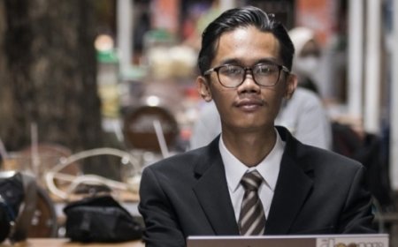 Almas Tsaqibbirru, Putra Ketua MAKI, Raih Kemenangan Sebagian di MK terkait Batas Usia Capres dan Cawapres